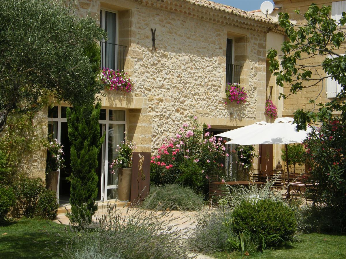 Chambres d'Hôtes La Maison de Léonie Collias Exterior foto